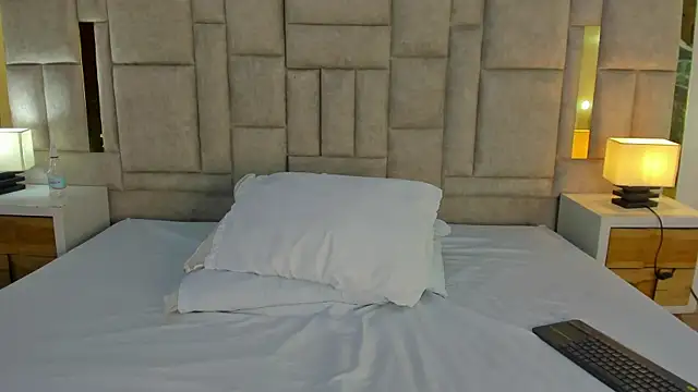 XXX chat uživo modela valtira_nova
