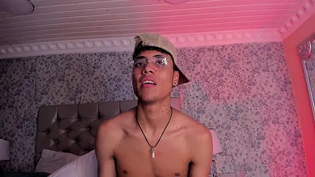 DannTaylor Chat XXX in diretta