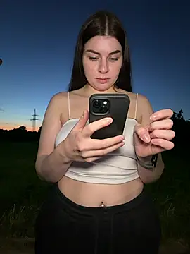 EllyNora Live XXX-chat