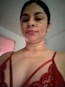 luna_pinky Adlı Modelin Canlı XXX Sohbeti