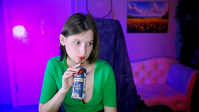 EllaHorton: онлайн-секс-чат