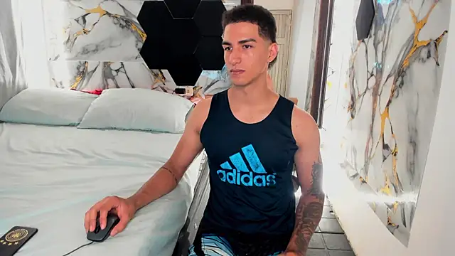 Goldendesirexx webkamerás műsora