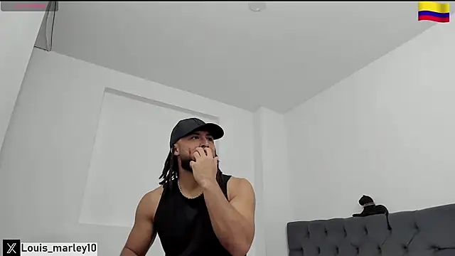 XXX chat uživo modela Louis_marley__