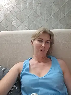 Онлайн чат XXX stellahere8