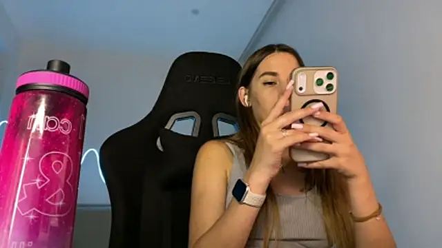 PrincesSsLilu's Live XXX Chat