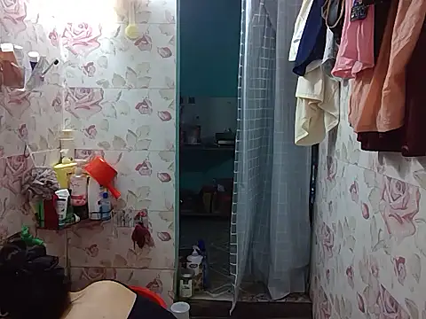 Ly-ny Live XXX-Chat