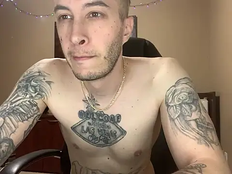 Онлайн чат XXX JuicyJoshy