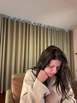Zandrina 라이브 XXX 채팅