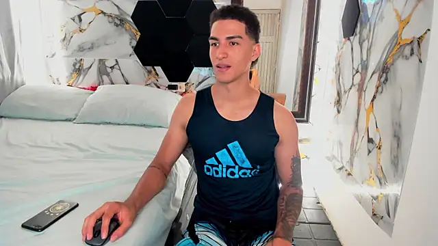 Czat XXX na żywo – Goldendesirexx