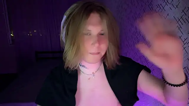 Živý XXX chat Hirtay