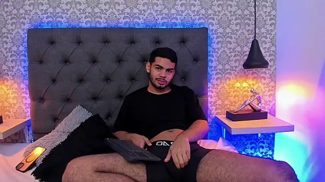 Peter_Kink Live XXX Chat