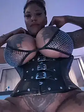 Chatroom XXX en direct de DarkDea