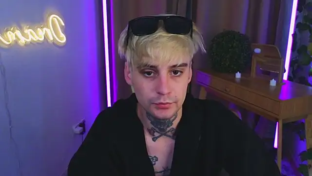 drillfi11 Chat XXX live