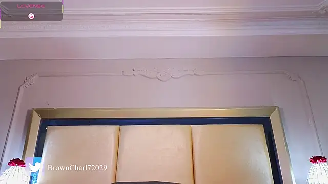 Chat XXX Live CharlesBrown_