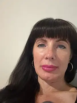 LadyLuxLover's Live XXX Chat