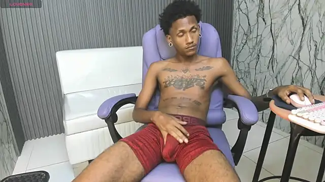XXX chat uživo modela ManSant