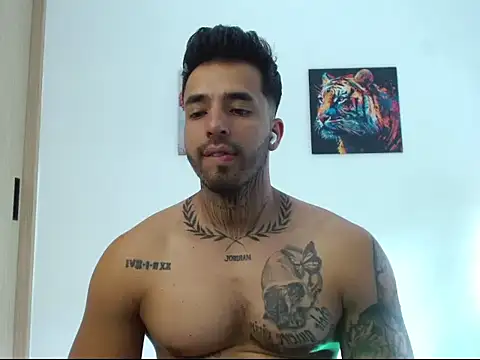 Jacobb_Phoenix Adlı Modelin Canlı XXX Sohbeti