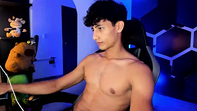 MaxiimoRomano_ Live XXX Chat