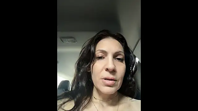 دردشة BeautifulMesss الجنسية المباشرة