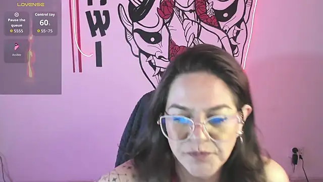 Luciifeer_n Live XXX chat