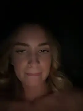 Show modela EvieEvans na web-kameri