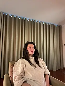 Zandrina 现场XXX聊天