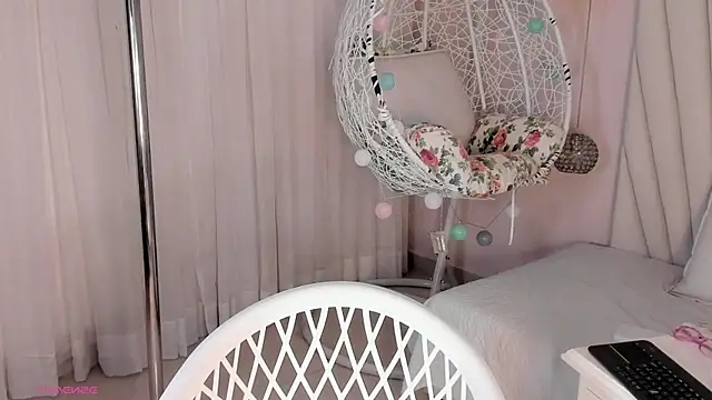 Greymarii's Live XXX Chat