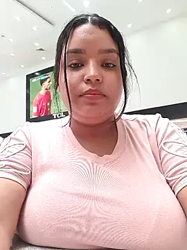 Albanis1's Live XXX Chat