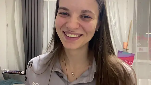 Liabae Adlı Modelin Canlı XXX Sohbeti