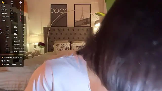 Živý XXX chat ParisianDoll