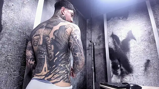 Gury_tattoo: απευθείας συνομιλία ΧΧΧ