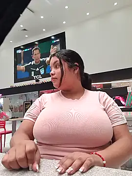 Chatroom XXX en direct de Albanis1