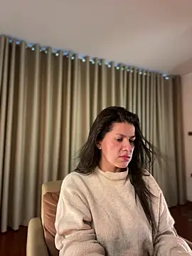 دردشة Zandrina الجنسية المباشرة