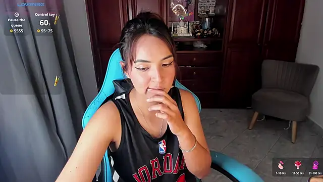 دردشة Nicole_Ss الجنسية المباشرة