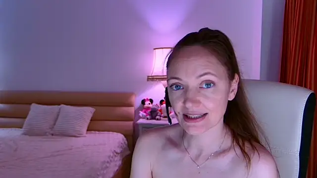 AddictiveLara's Live XXX Chat