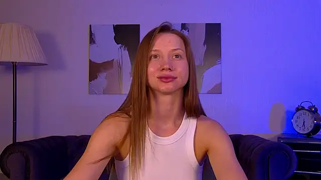 LoraVeyn Live XXX chat
