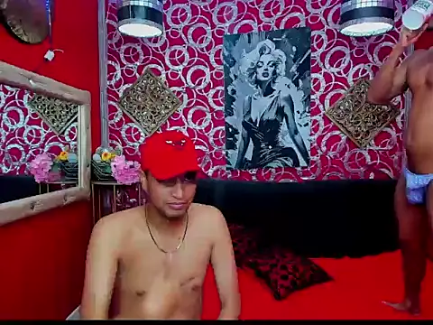 XXX chat uživo modela PEINBOYS