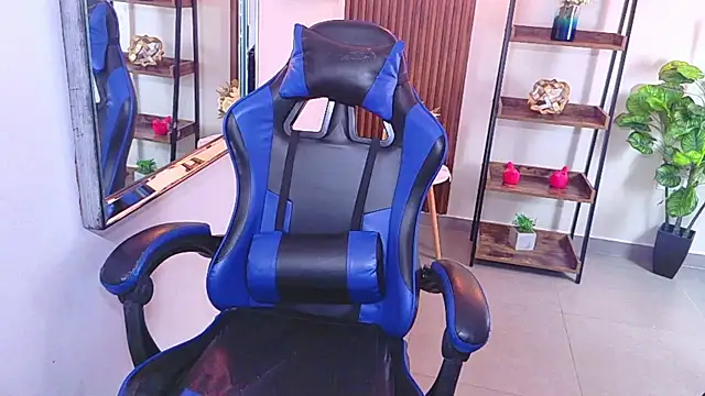 Kenya--Buhle's Live XXX Chat