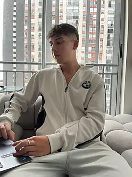 XXX chat uživo modela OLIVER_K