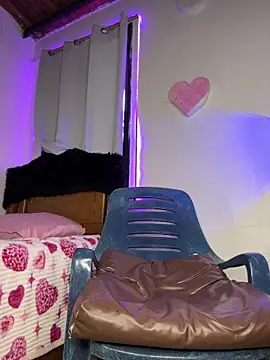 PrincesLeo Webcam show