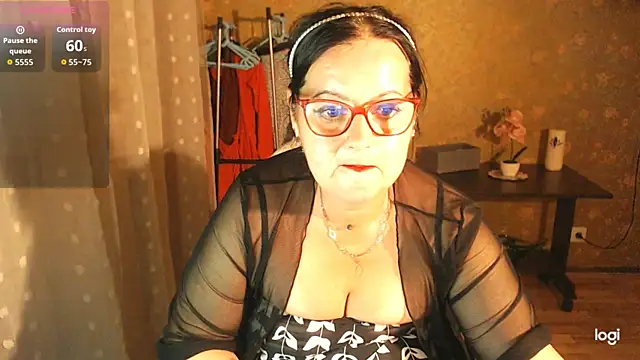 exiMIlf's Live XXX Chat