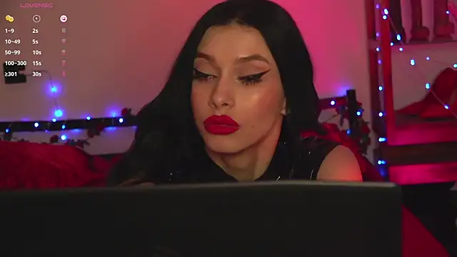 Olivia_Faye Chat XXX in diretta