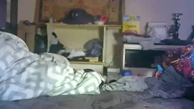 CR3M3_FIR3 Pertunjukan Webcam