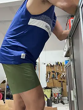 XXX chat uživo modela Paul22cm-