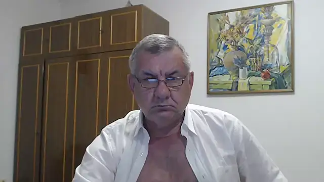 Онлайн чат XXX machomale3