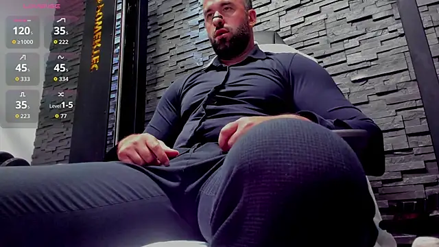 Chatroom XXX en direct de David_Big_Daddy