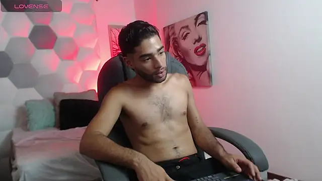 Онлайн чат XXX AlejandroGreco