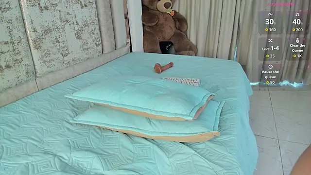 Chat +18 de kimjonnes01 ao vivo