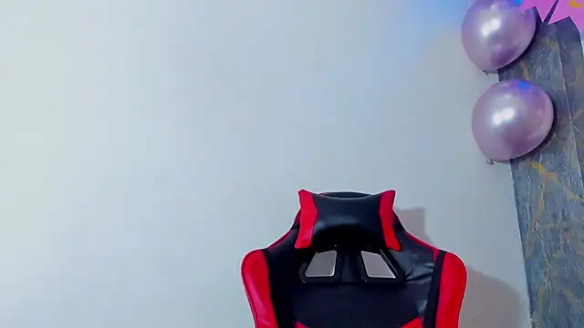 Chat +18 de yayacandy ao vivo