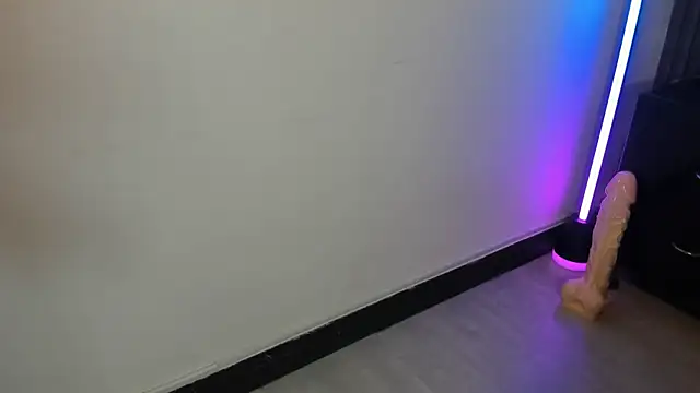 Hanna_Thorne: απευθείας συνομιλία ΧΧΧ